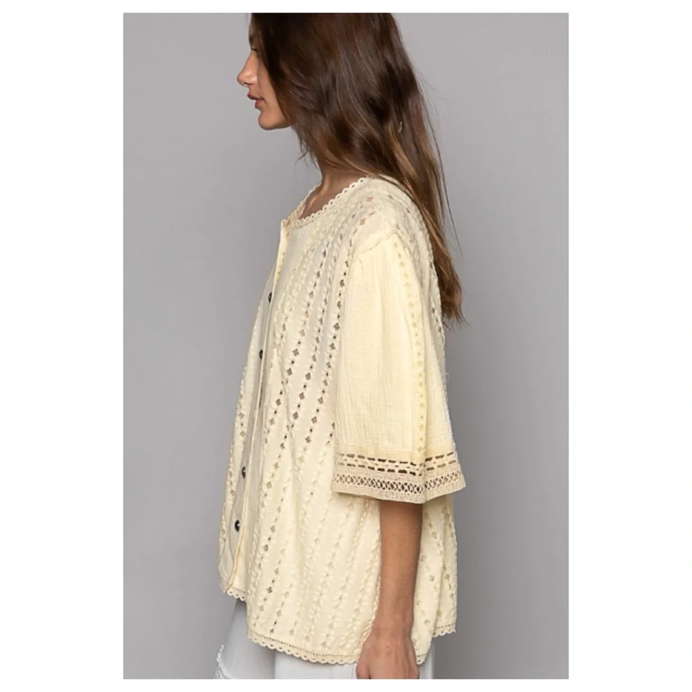 CLEARANCE NOW $25 63❤️Pretty POL Lace and Gauze oversized top - Picture 4 of 5